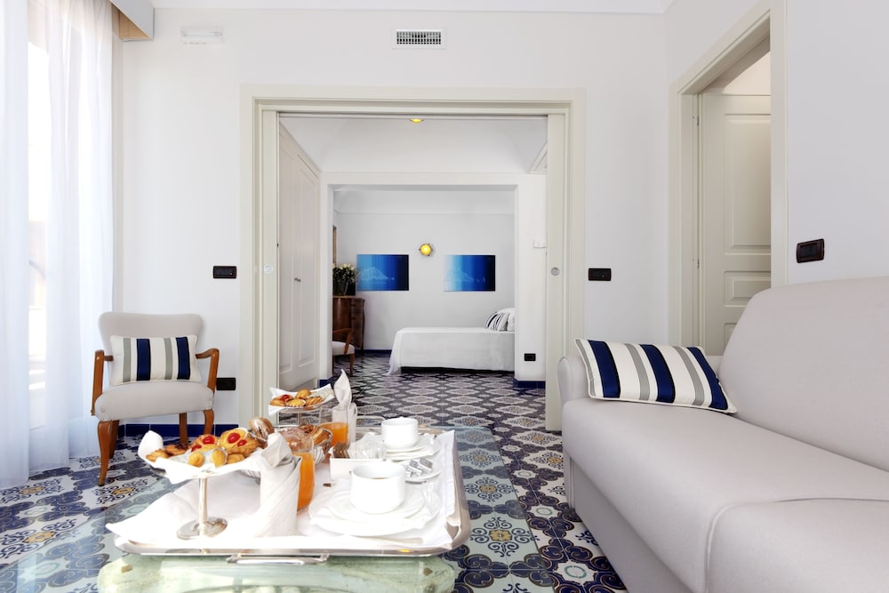 Albergo San Montano 40/54