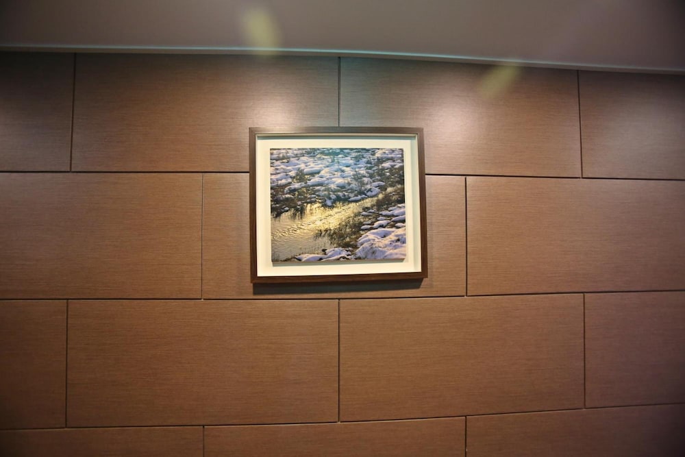 Champion Hotel 32/43