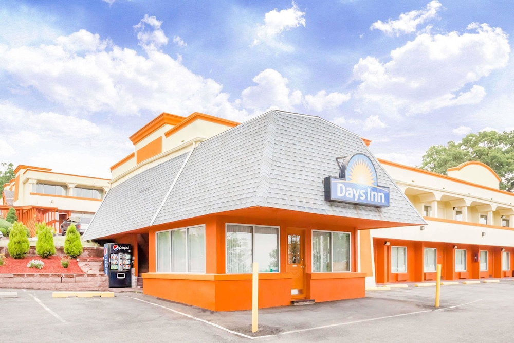 Days Inn by Wyndham Tannersville 1/28
