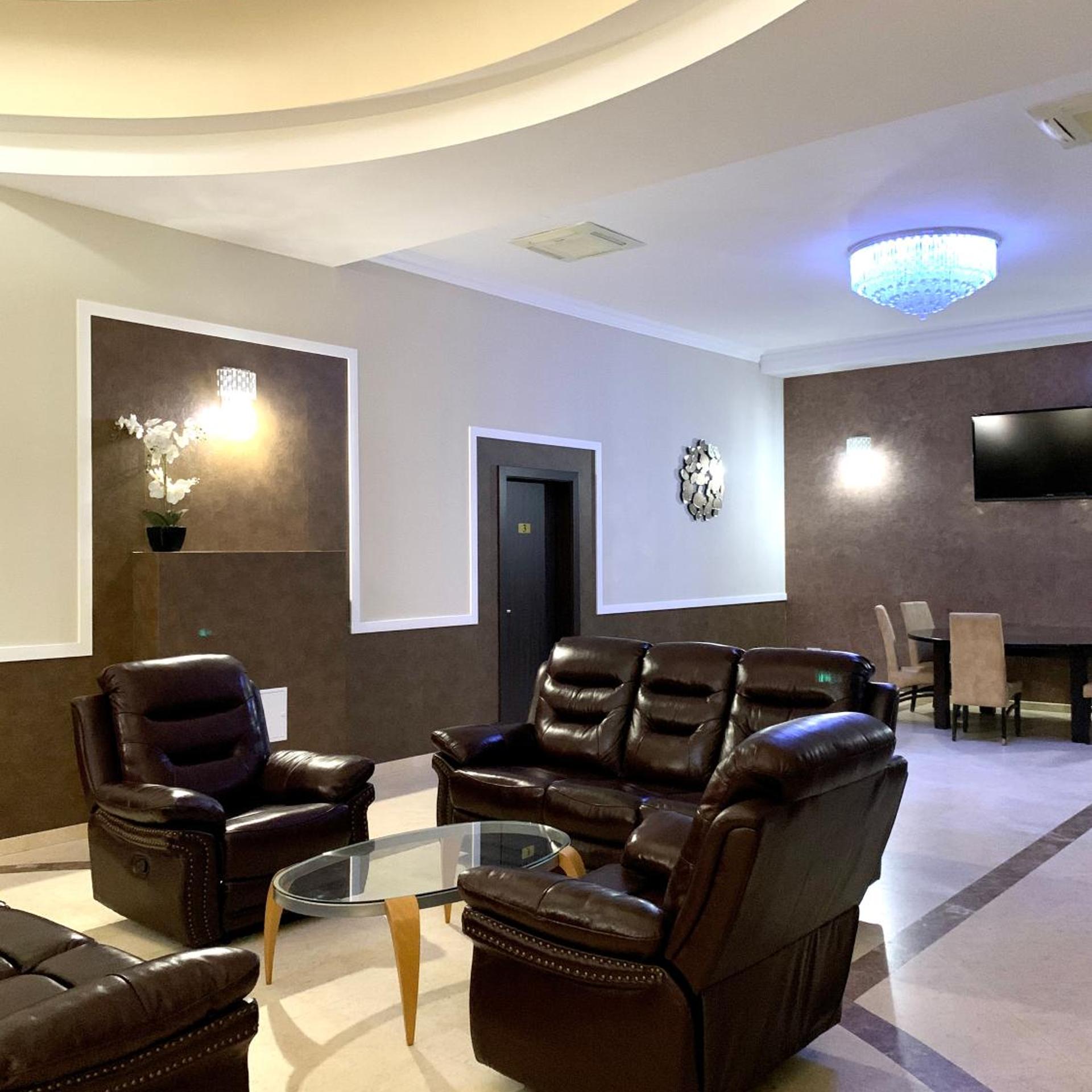 Albert Hotel 33/53