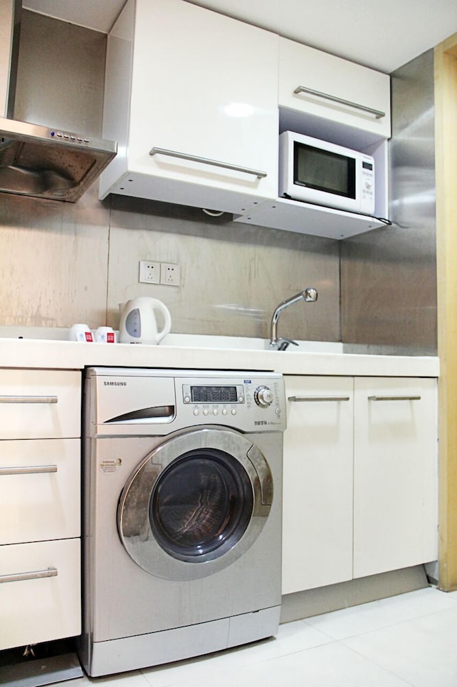 Private-Enjoyed Home ApartHotel - R&amp;F Stanley Apartment 50/50