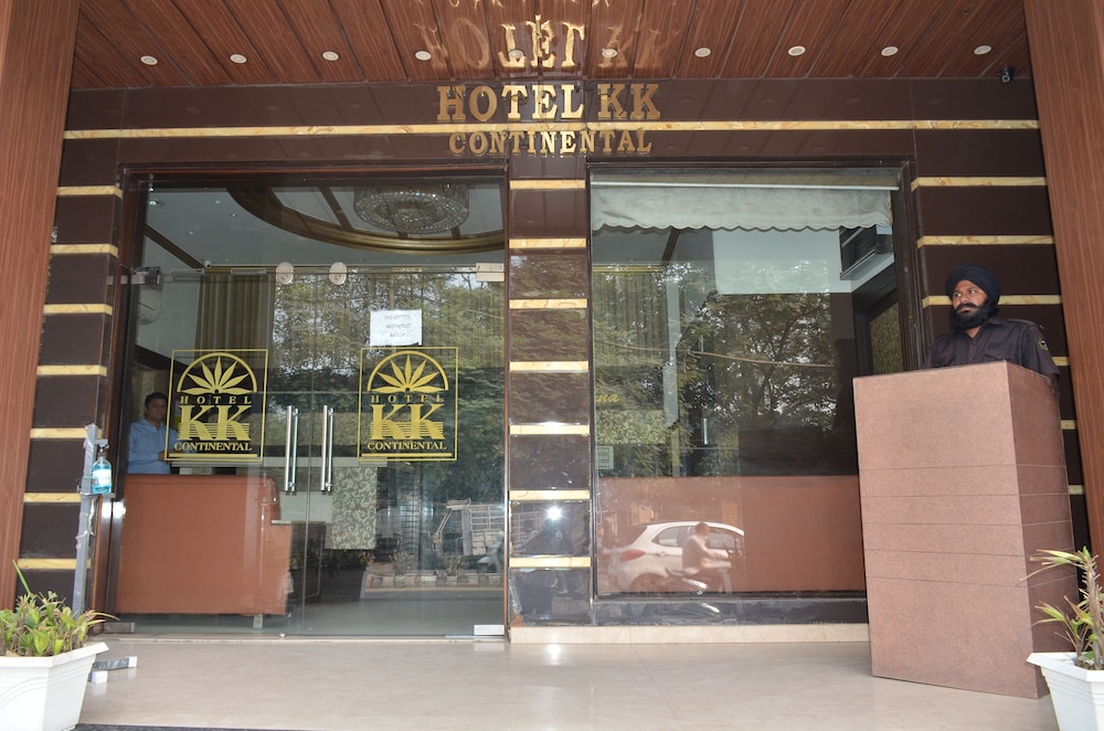 FabHotel KK Continental Albert Rd 11/42