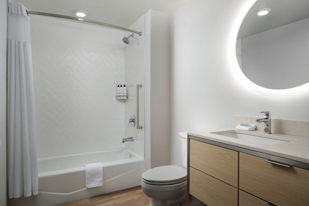 TownePlace Suites by Marriott Barstow 27/29