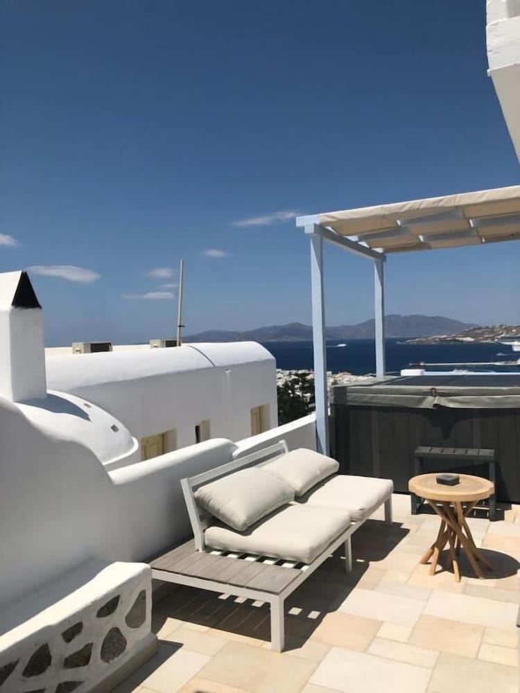 Ibiscus Boutique Hotel 46/49