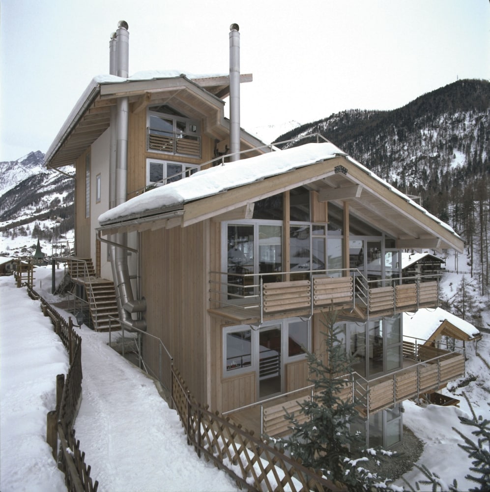 Backstage Hotel Serviced Apartments 4/53