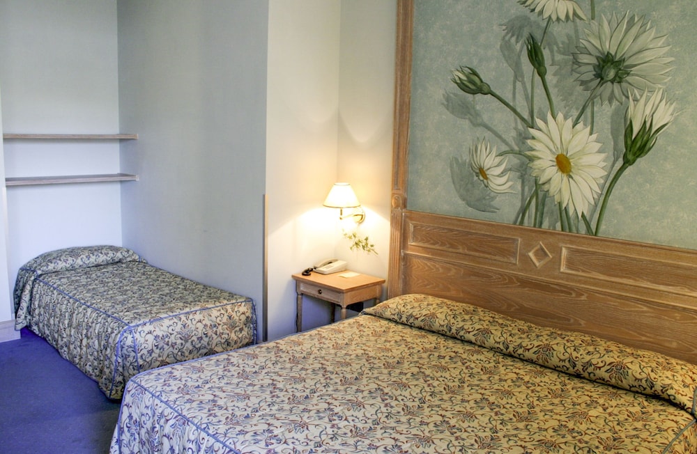 Hotel de La Ville 16/64