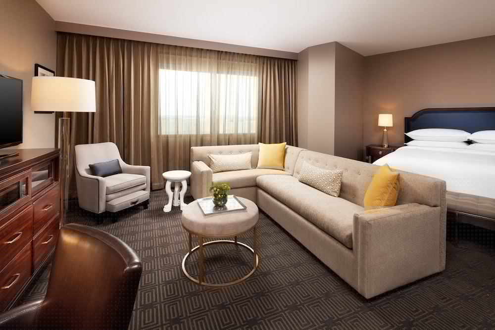 SHERATON MCKINNEY HOTEL 24/54