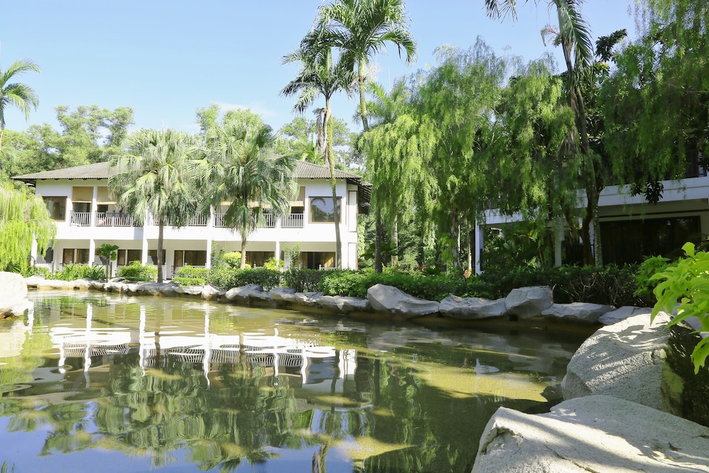 Cyberview Resort And Spa 62/66