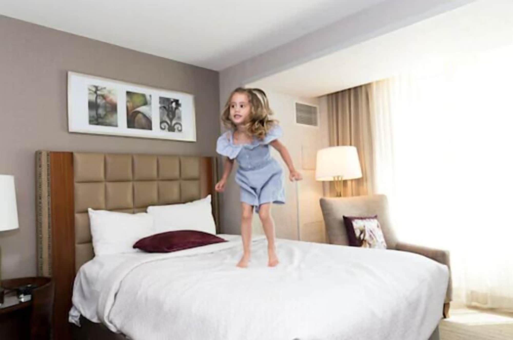 Deluxe, 2 Double Beds, Golf Course View
