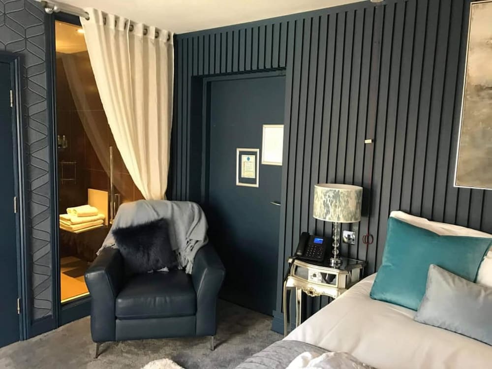 OYO The Townhouse 53/70
