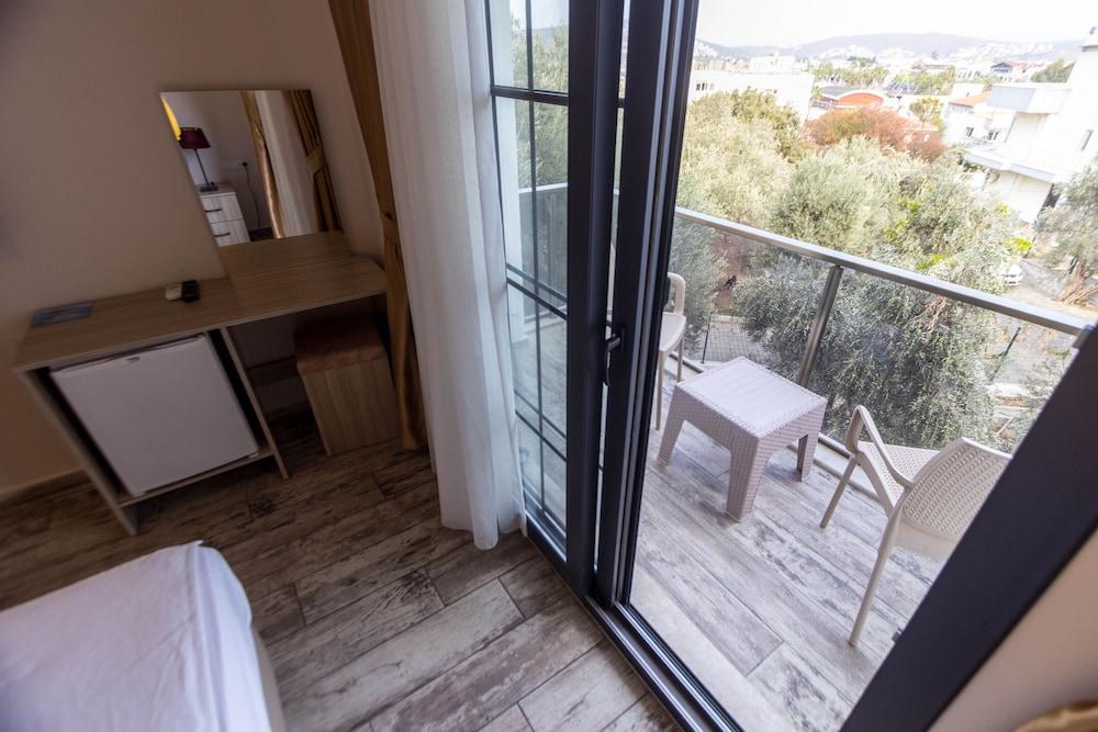 Deniz Otel 17/33