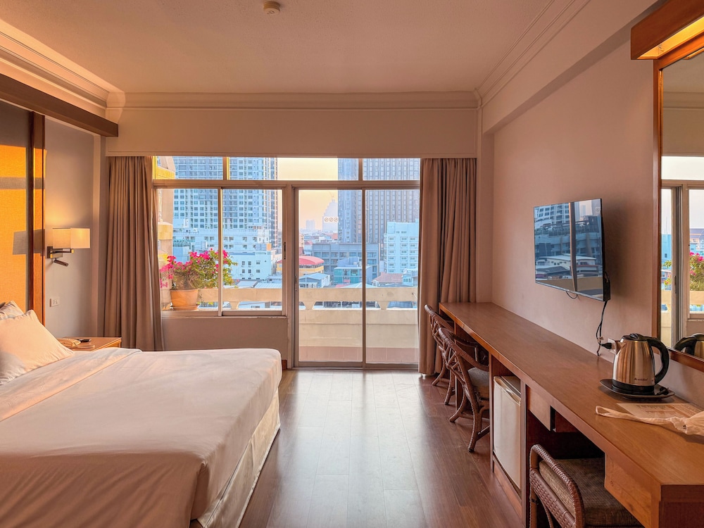 غرفة ديلوكس بسرير مزدوج، Golden Beach Hotel Pattaya 5/10