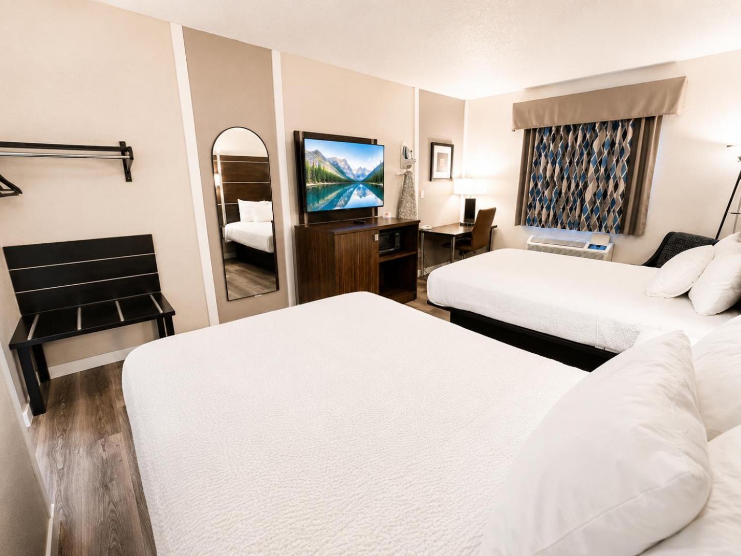 Room, Double or Twin Bed