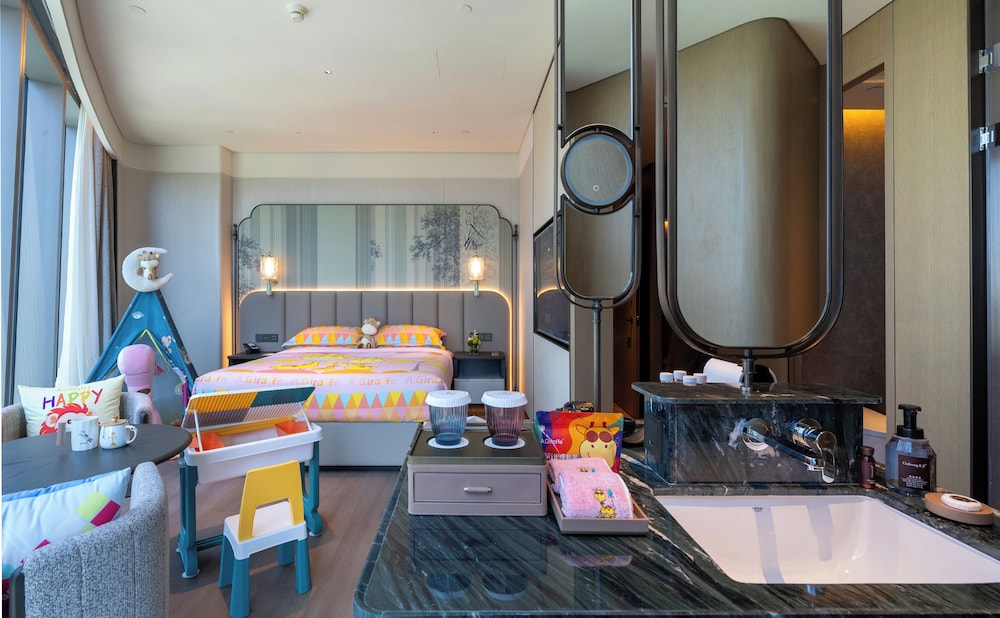 Jianguo Hotel Huanqiu 38/43