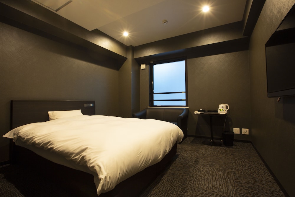 Hotel Parman 5/15