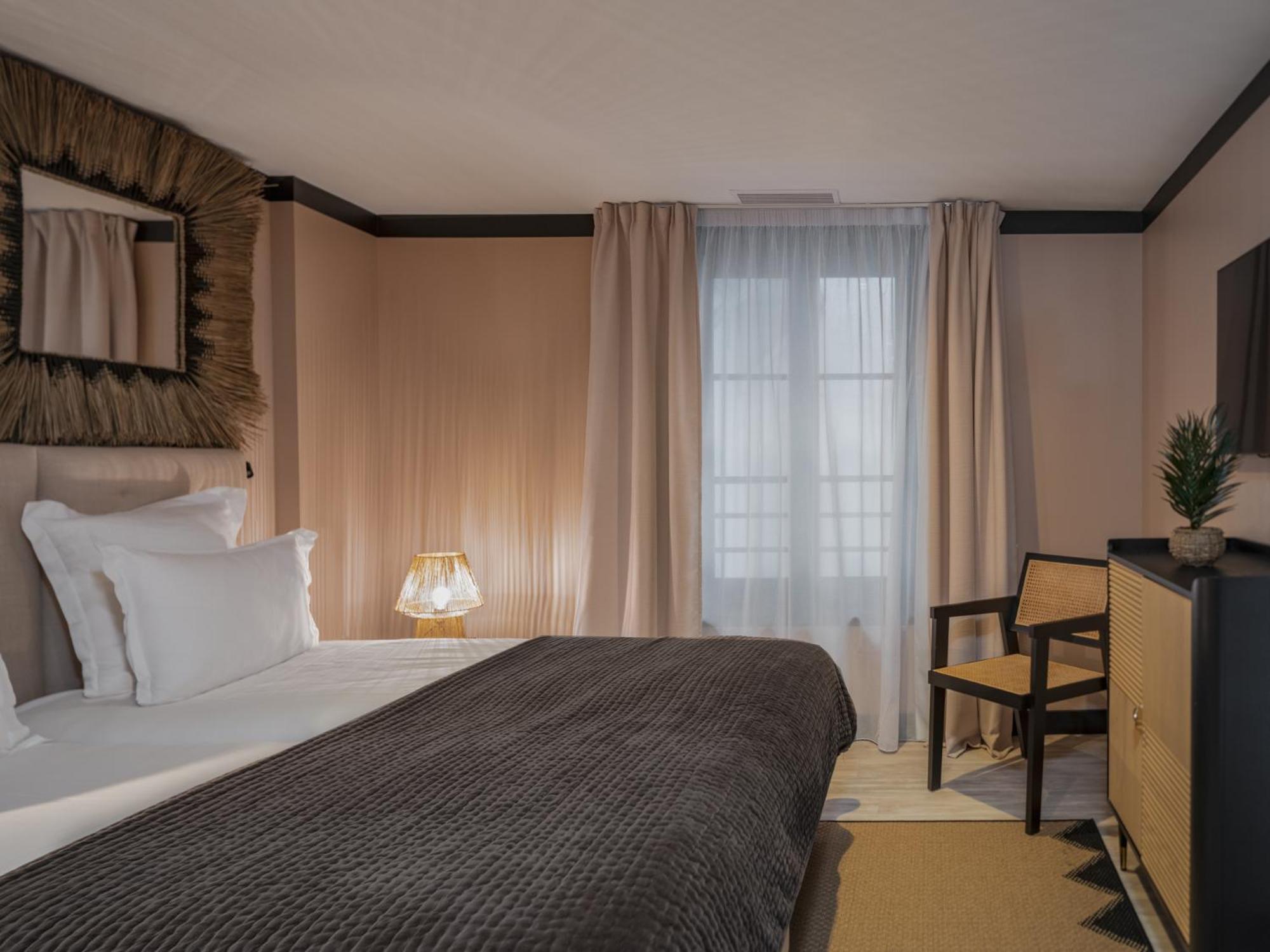2 Bedrooms, Apartment