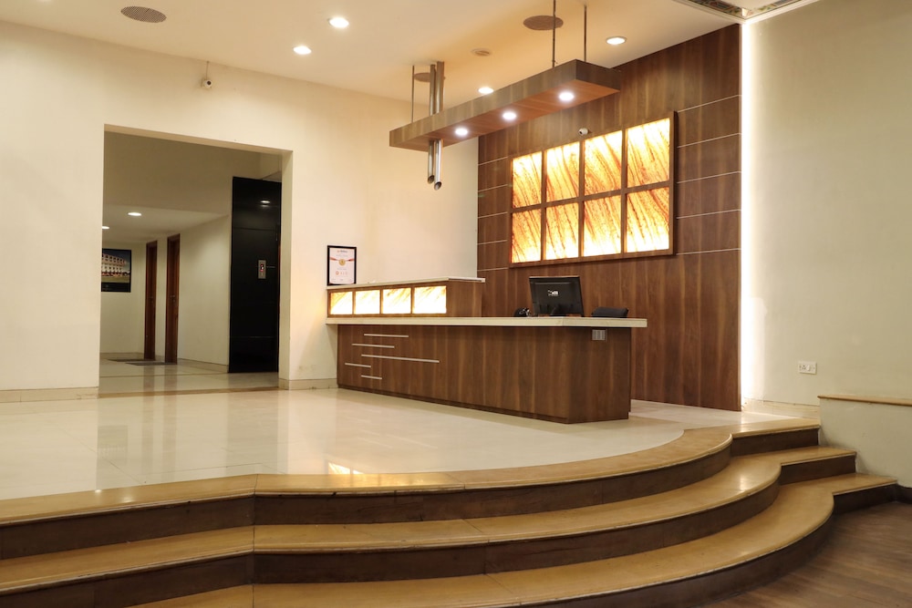 AURANGABAD GYMKHANA CLUB. 13/69