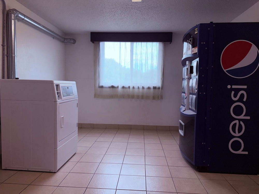 Motel6 Albert Lea, MN 17/59
