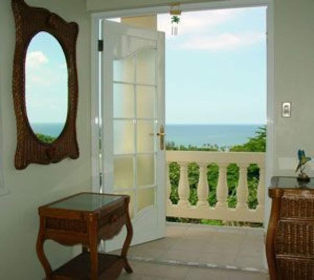 Dos Angeles Del Mar Bed And Breakfast 6/11