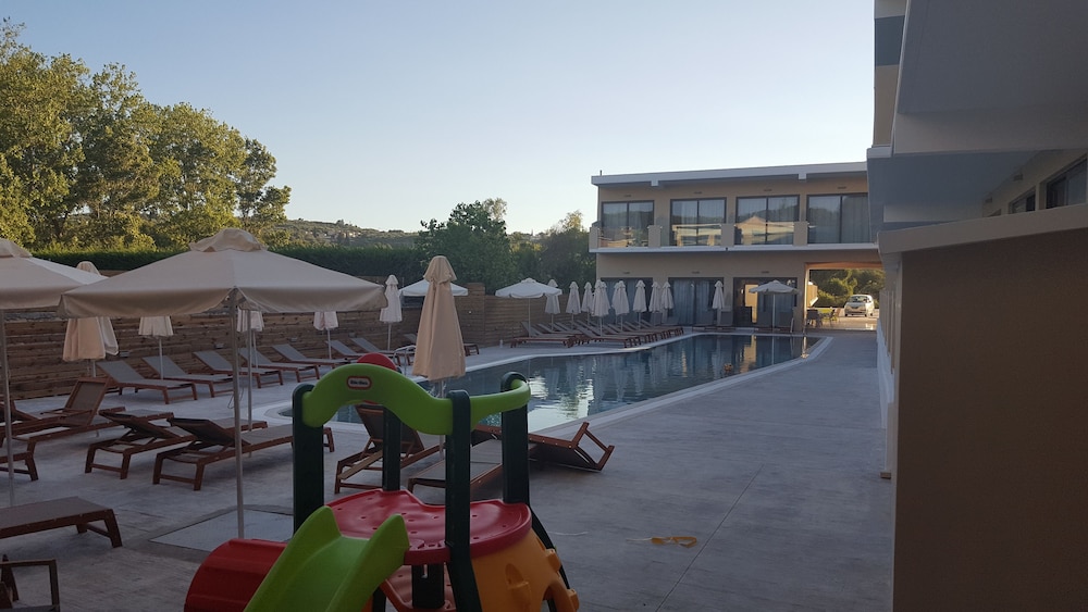 Selyria Resort 7/45
