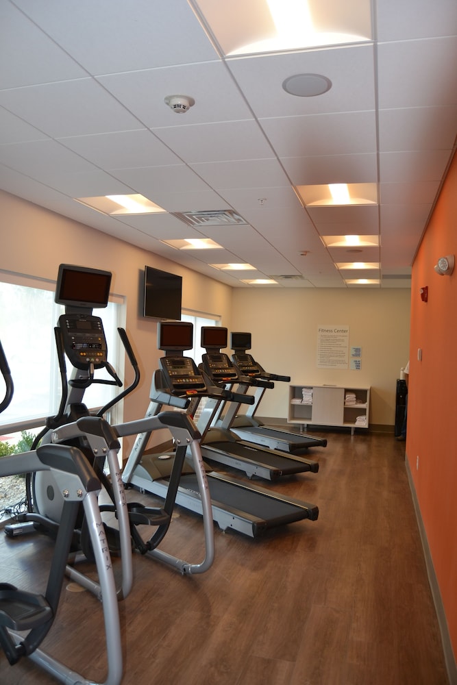 Holiday Inn Express & Suites Goodlettsville N - Nashville 30/54