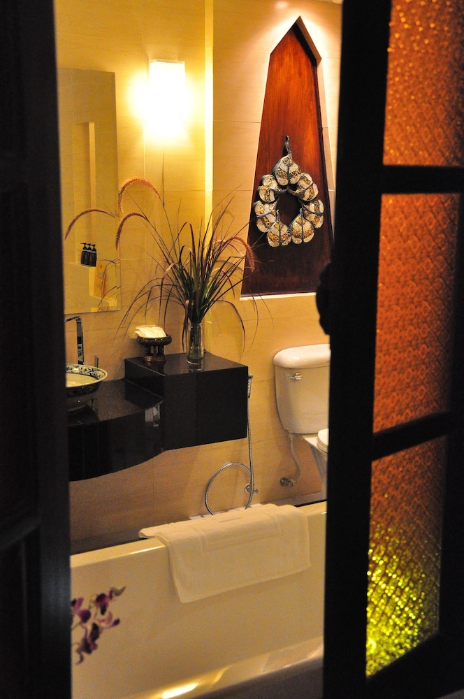 NAVATARA PHUKET RESORT 34/71
