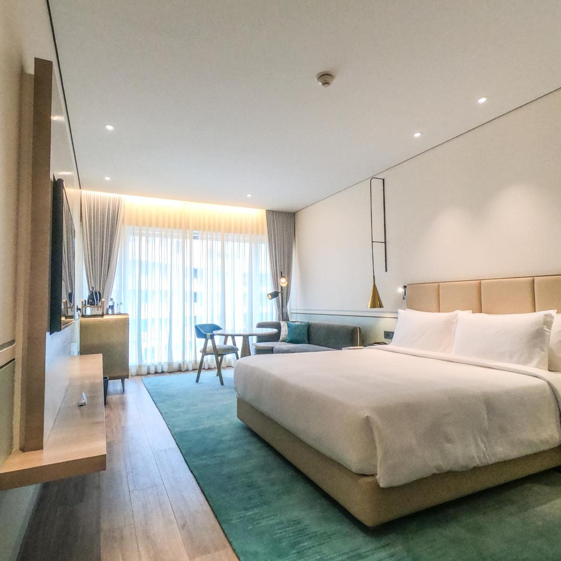 Executive, Double or Twin Bed