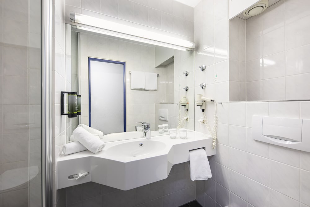ACHAT Hotel Stuttgart Zuffenhausen 77/80