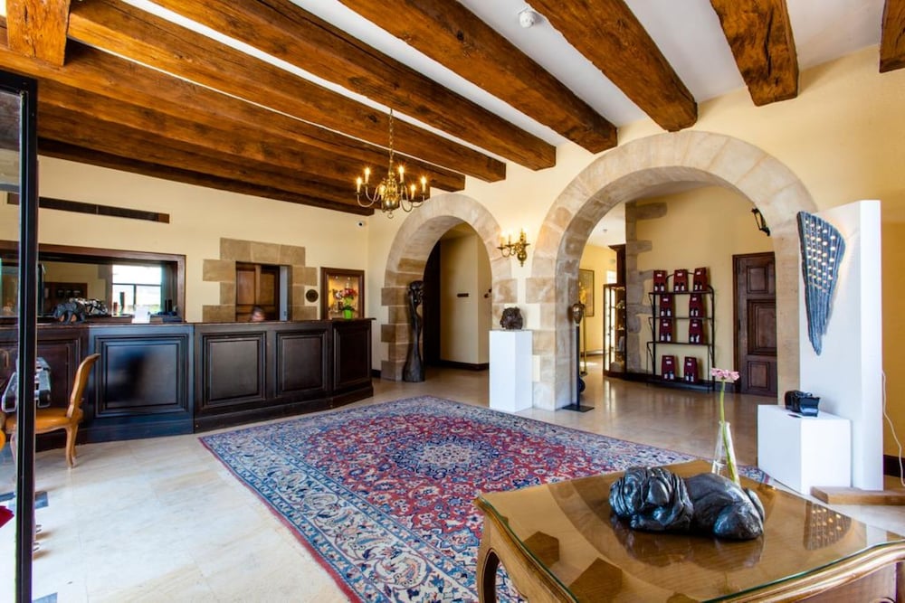 Lobby at CHATEAU DE GILLY, GILLY LES CITEAUX