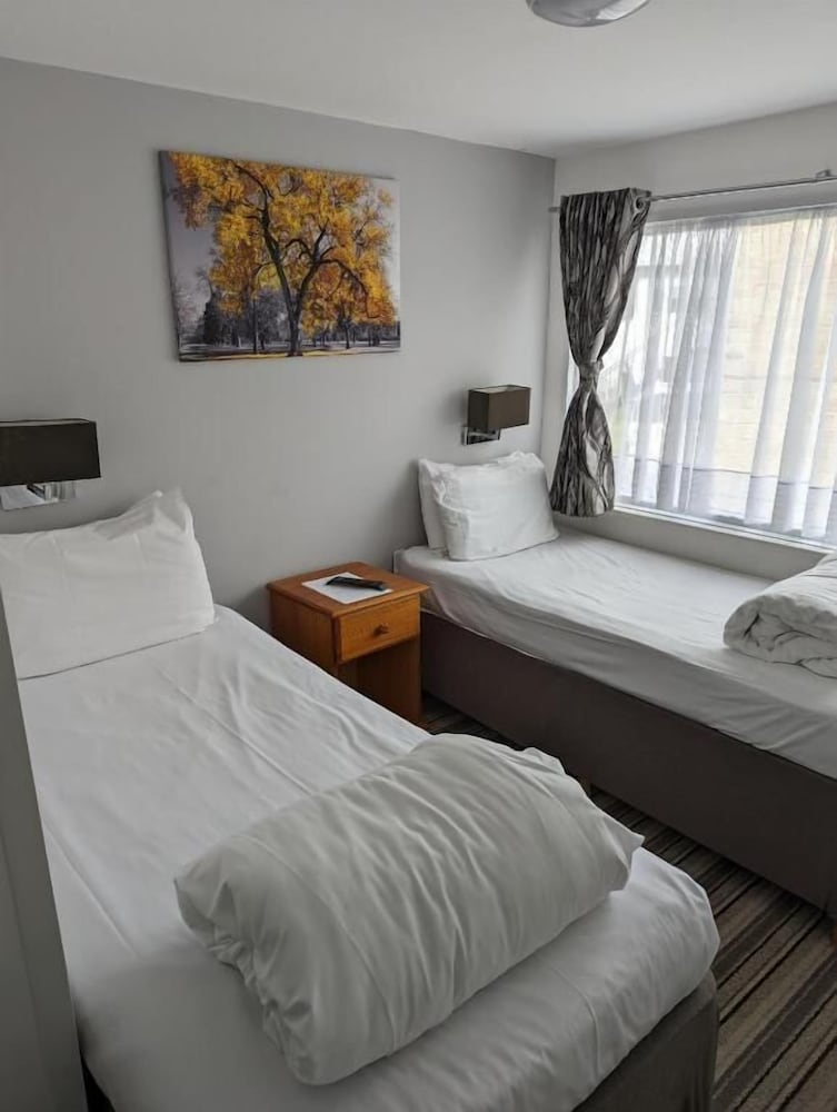 OYO Mayfair Hotel Isle of Wight 10/60