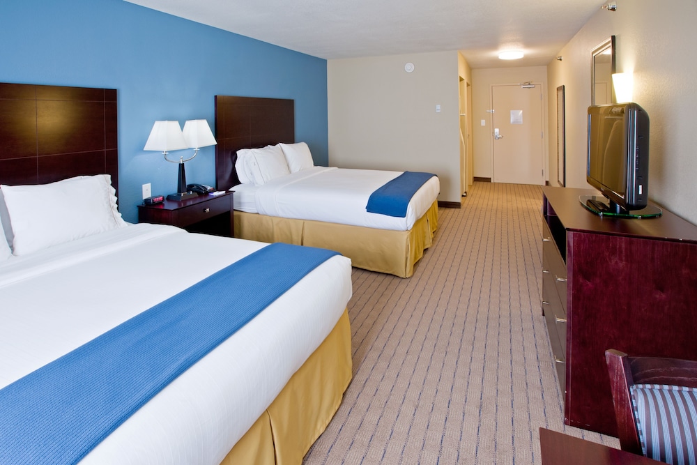 Holiday Inn Express Hotel And Suites Shelbyville Indianapolis 19/71