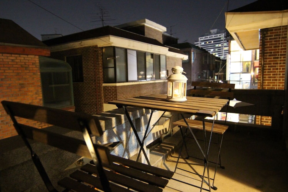 Bunk Guest House - Hostel 63/72