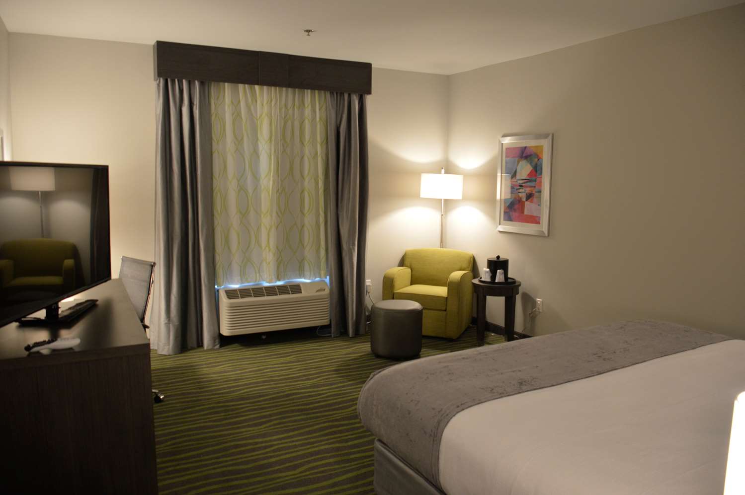 Best Western Plus At Prien Lake Inn And Suites 24/48