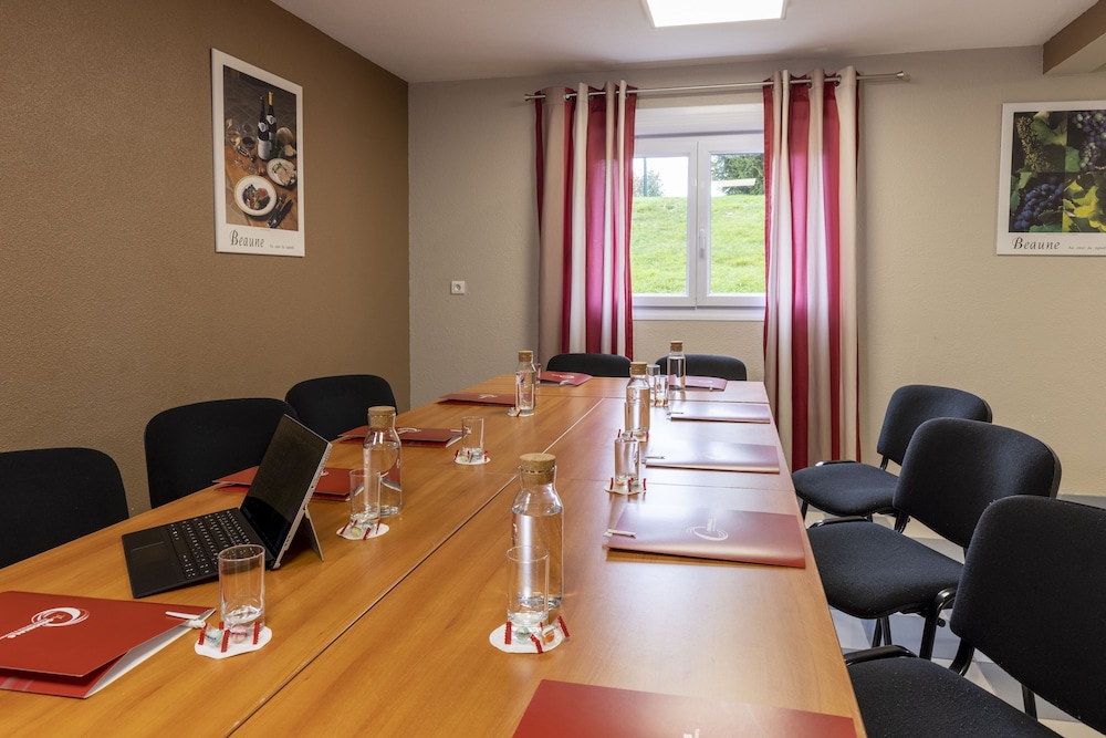 Comfort Hotel Paray Le Monial 40/47
