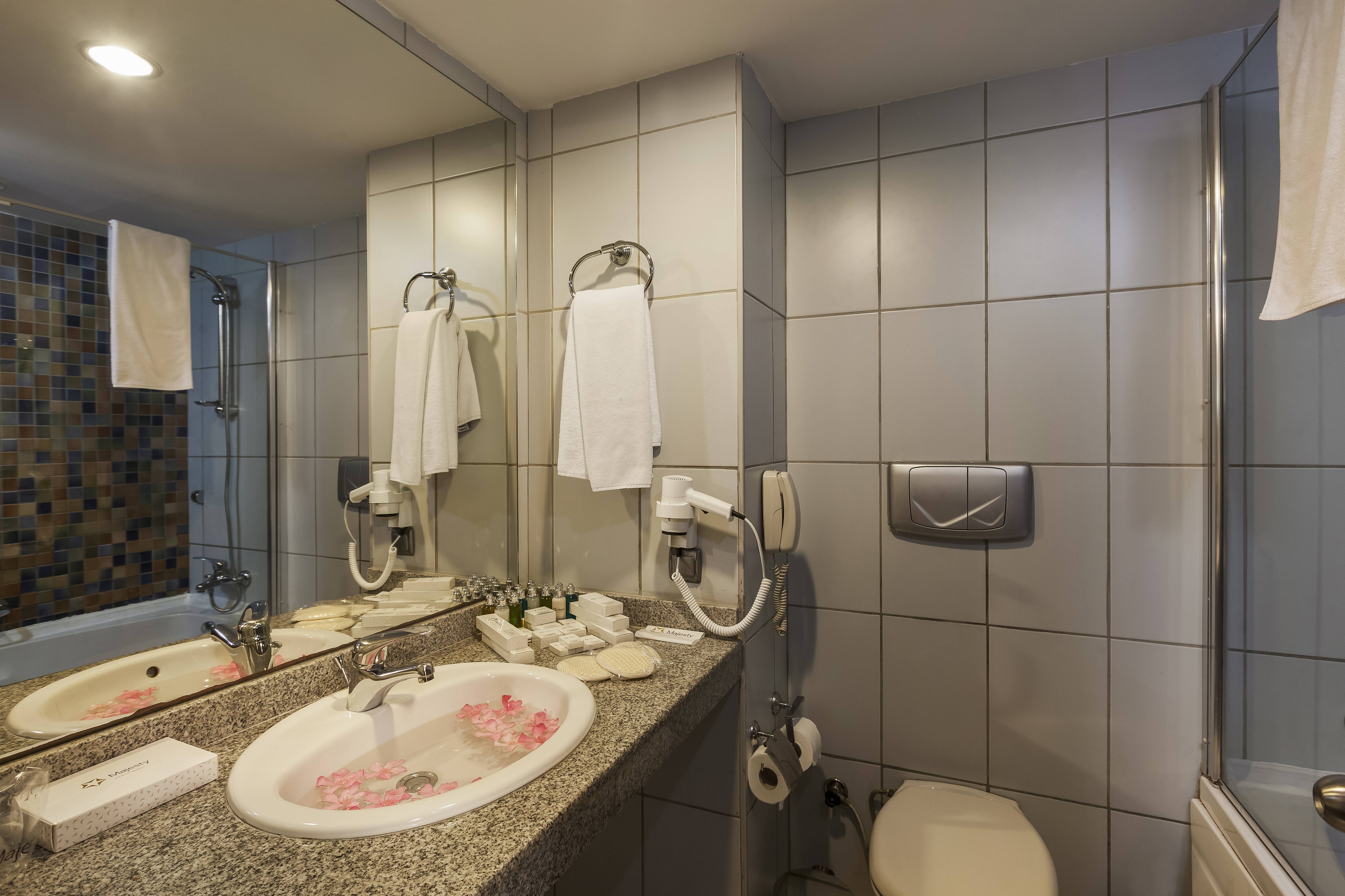 Room, Double Bed, Lateral Side Sea View