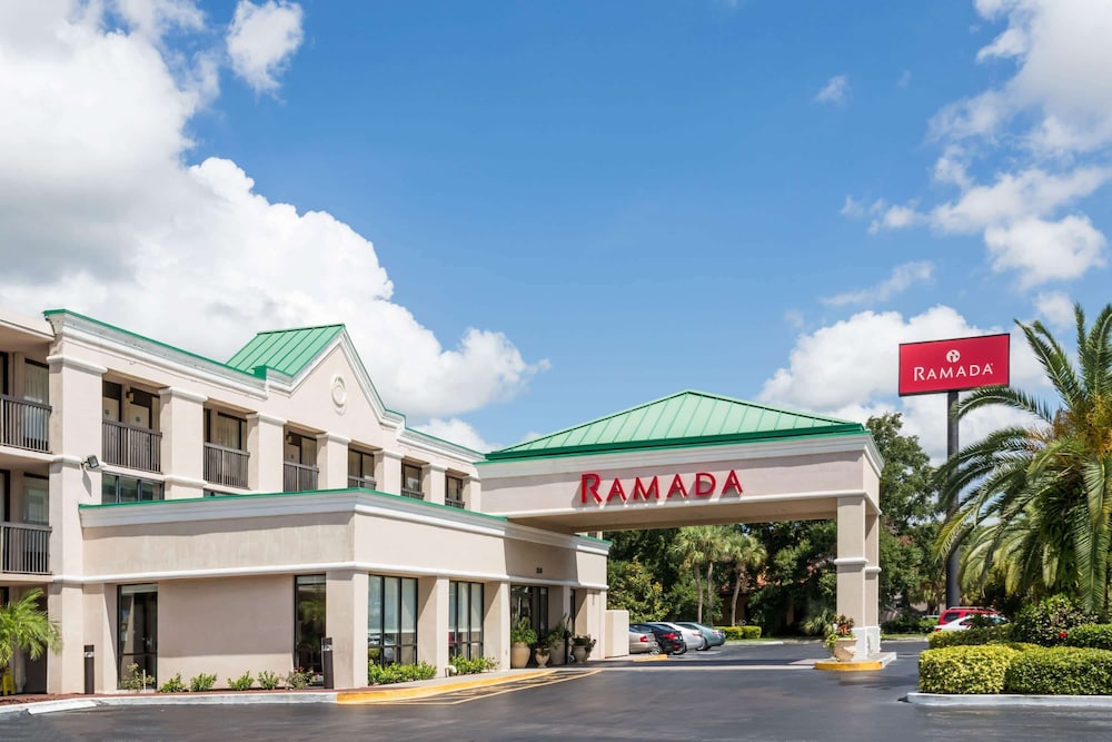 Ramada by Wyndham Altamonte Springs Near I-4 3/39