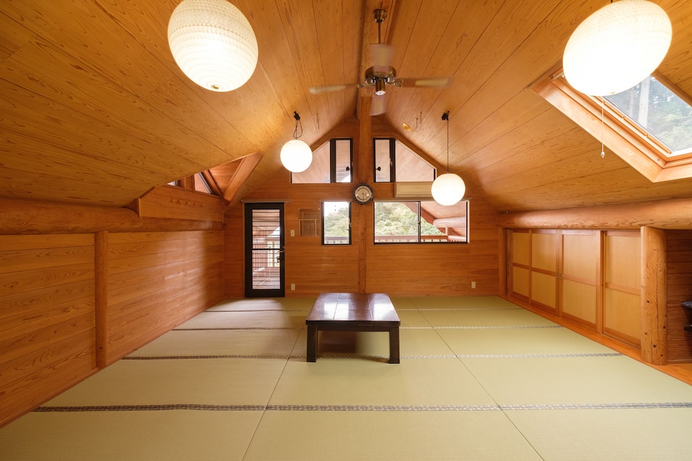 Log Cabin Kinoko No Sato 24/50