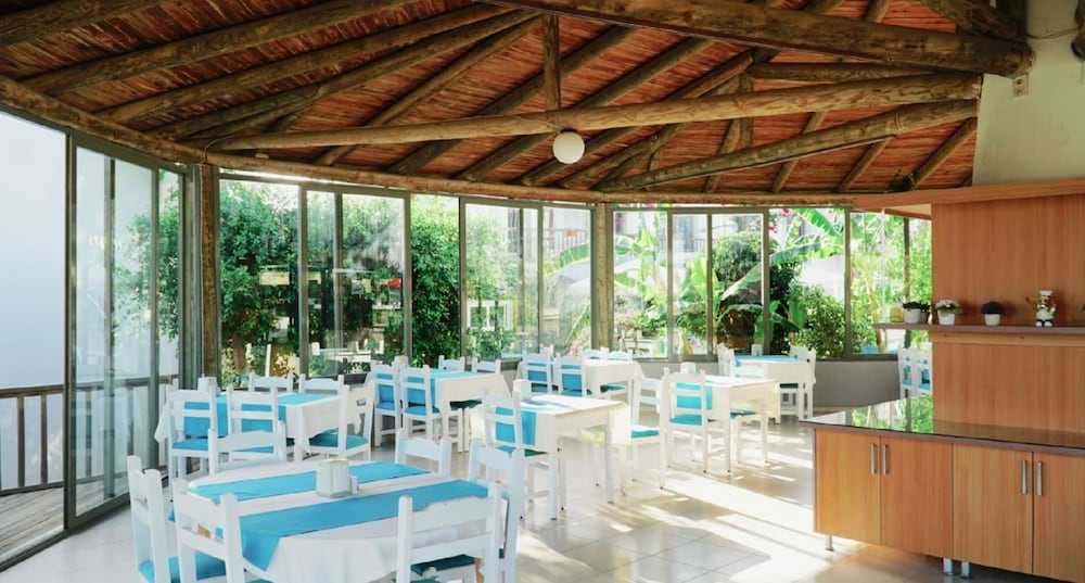 Gumbet Cove Hotel 29/50