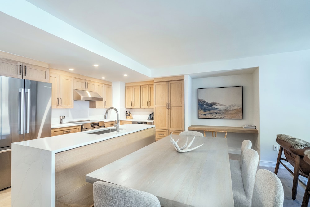 Madeline Hotel And Residences 34/79