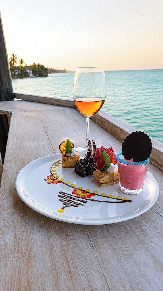 Coral Rock Hotel 32/50