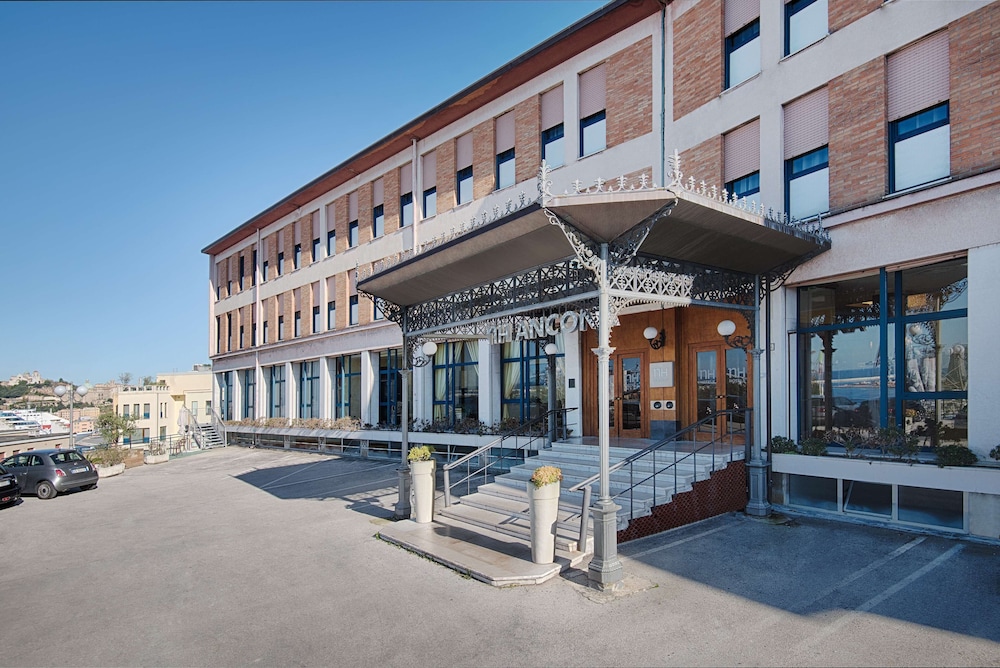 NH Ancona 49/50