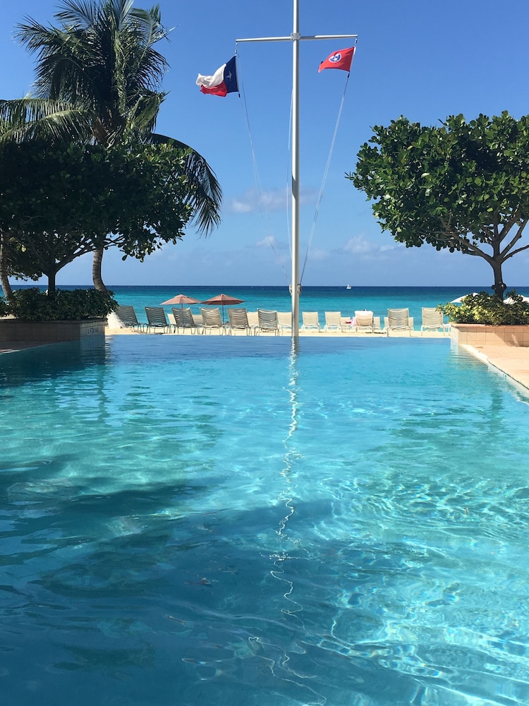 Caribbean Club 41/50