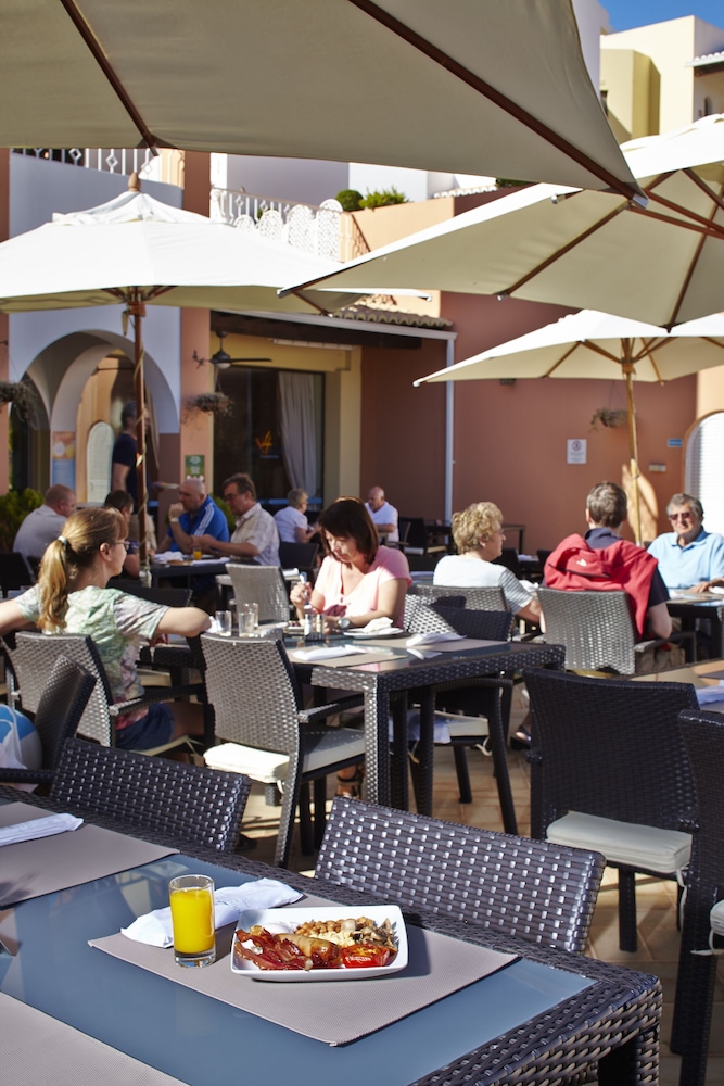 FOUR SEASONS VILAMOURA 38/50
