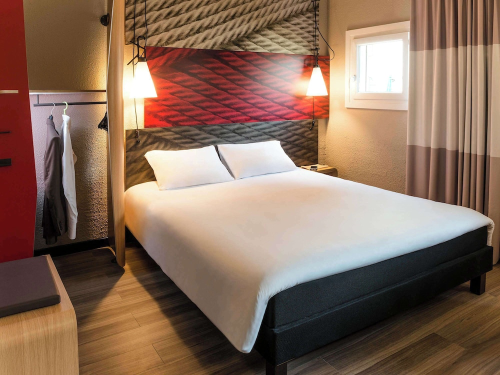 Ibis Bourg En Bresse 23/65