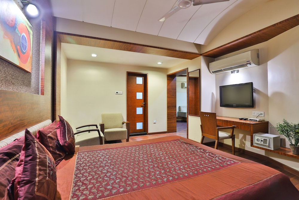 Hotel President 48/50