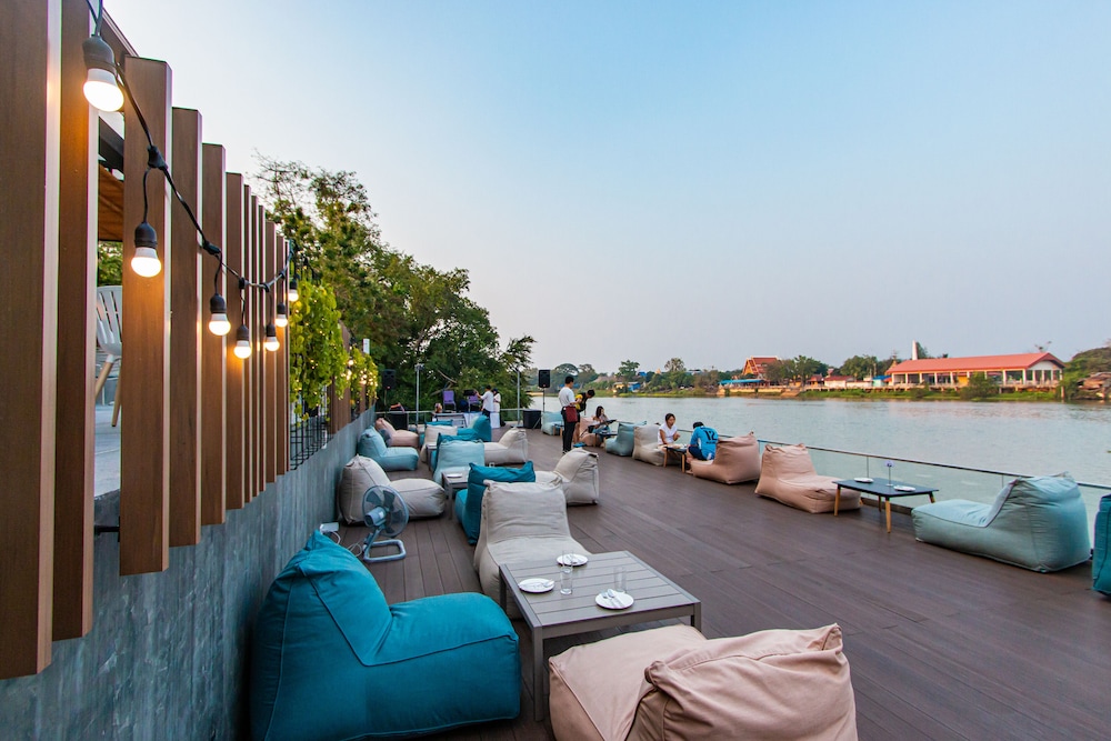 Rachabhura Hotel 41/50