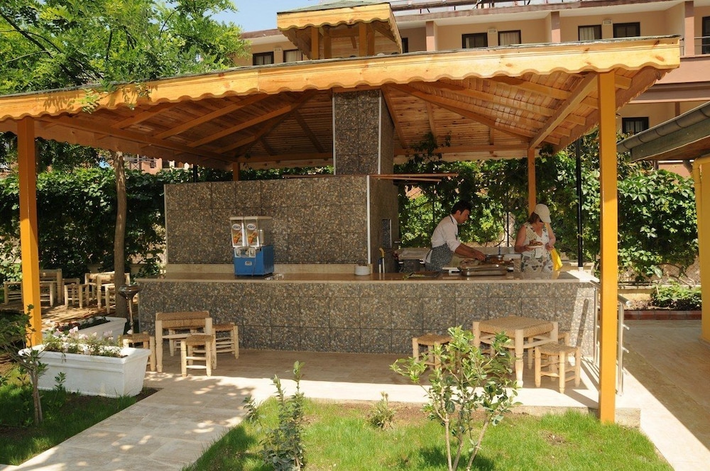 Club Hotel Sunbel in KEMER