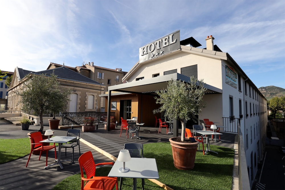 P Tit Dej Hotel Millau La Capelle 28/33