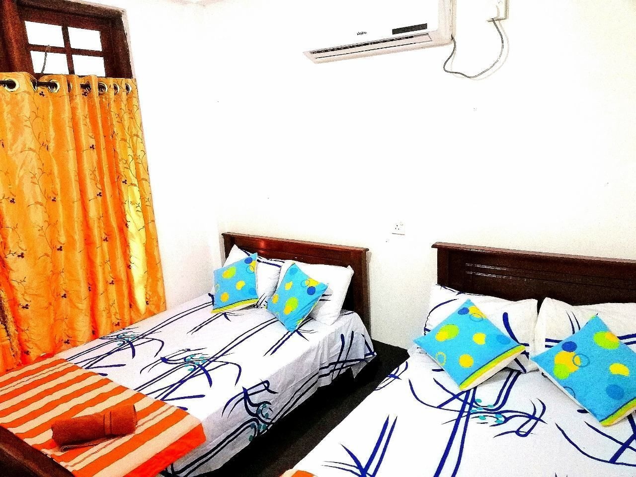 DELUXE, TWIN BEDS, HILL VIEW, GARDEN AREA