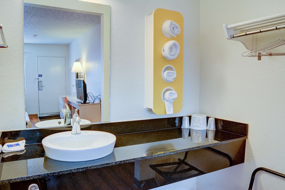 Motel6 Salem, OR 62/62